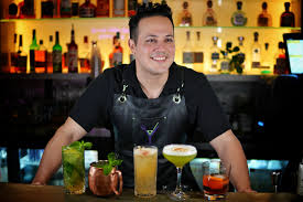 Bartender y Coctelería